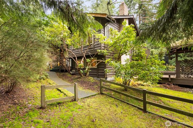 29970 Gamble Place NE, Kingston, WA 98346