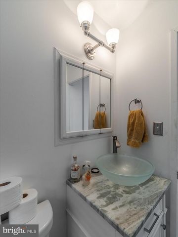1108 LOCUST ST, Philadelphia, PA 19107