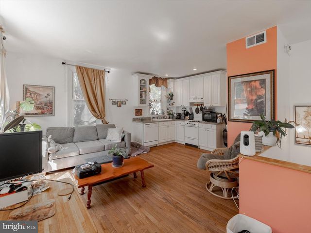 1108 LOCUST ST, Philadelphia, PA 19107