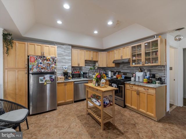 1108 LOCUST ST, Philadelphia, PA 19107
