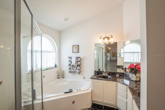 1 GLENEAGLES PLACE, Palm Coast, FL 32137