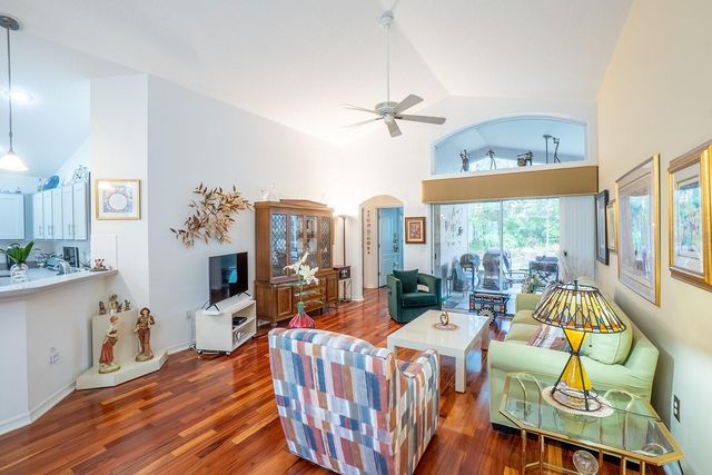 1 GLENEAGLES PLACE, Palm Coast, FL 32137