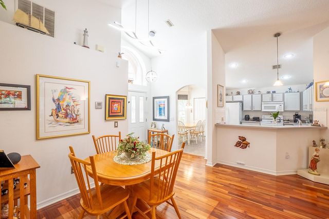 1 GLENEAGLES PLACE, Palm Coast, FL 32137