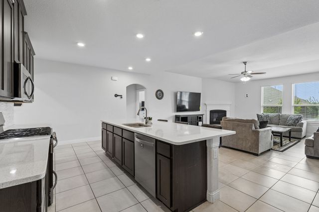 2900 Half Moon Road, Aubrey, TX 76227