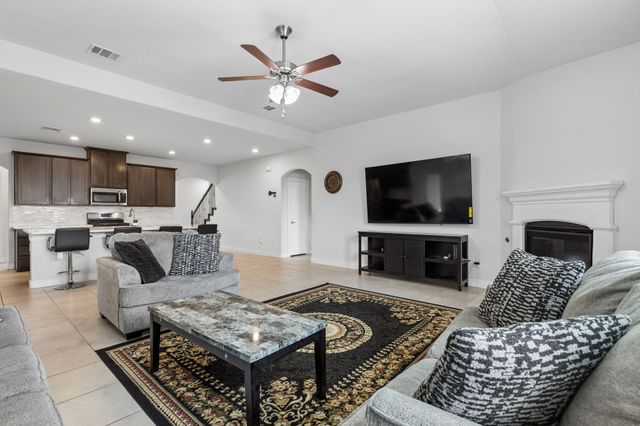 2900 Half Moon Road, Aubrey, TX 76227