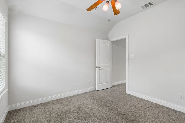 2900 Half Moon Road, Aubrey, TX 76227