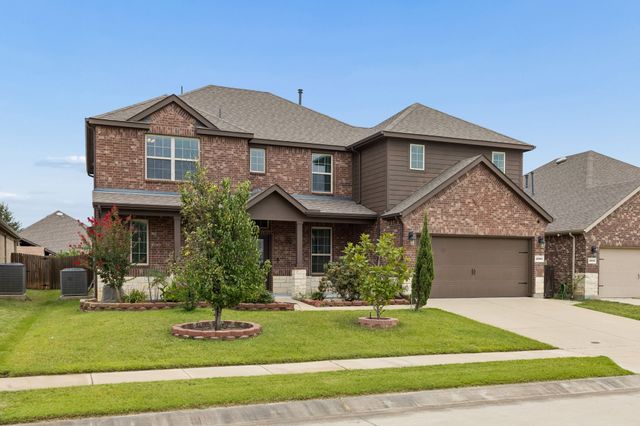 2900 Half Moon Road, Aubrey, TX 76227