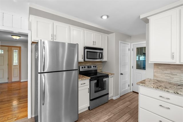 907 East Street, Three Rivers, MI 49093