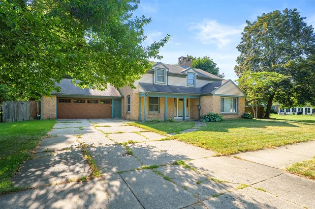907 East Street, Three Rivers, MI 49093