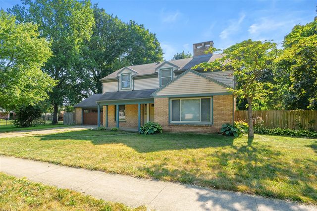 907 East Street, Three Rivers, MI 49093