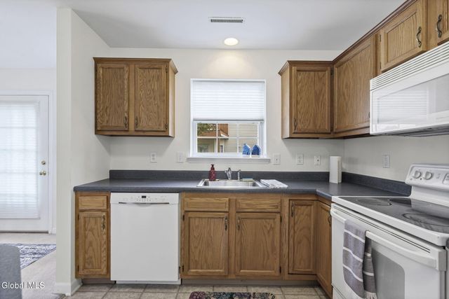 43 Morning Glory Way, Rotterdam, NY 12306