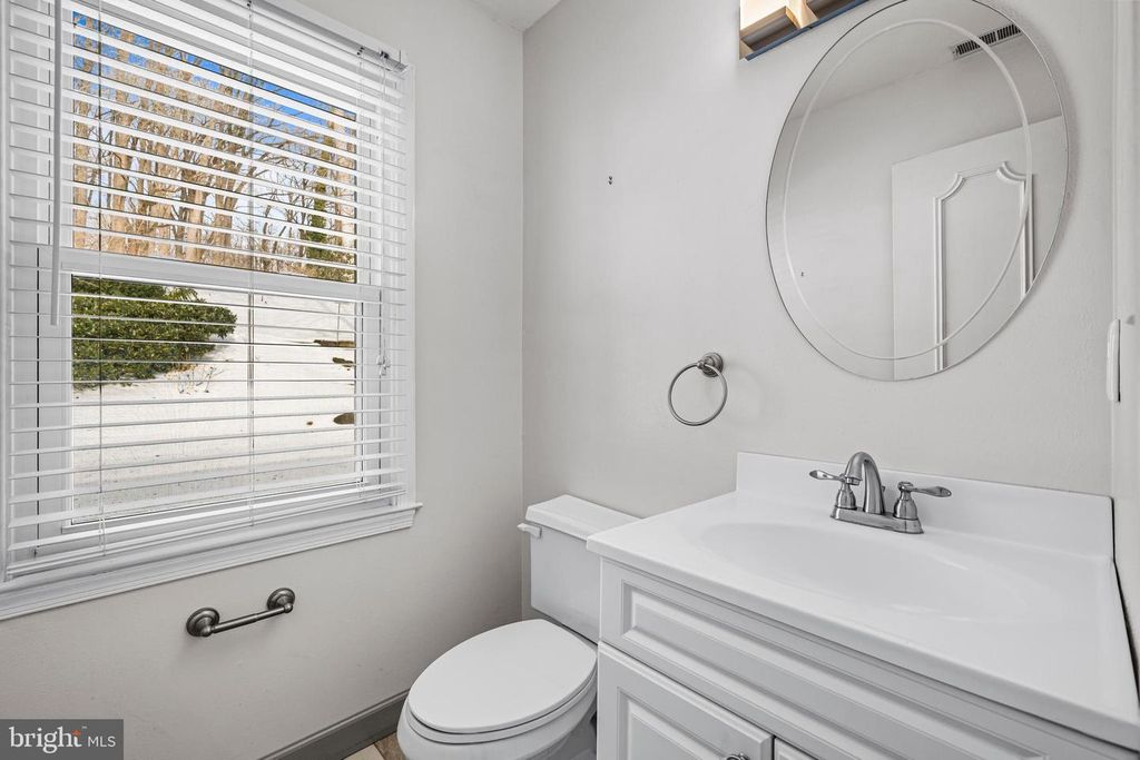 Image 11 of property listing at 6102 GALLERY ST, Bowie, MD 20720