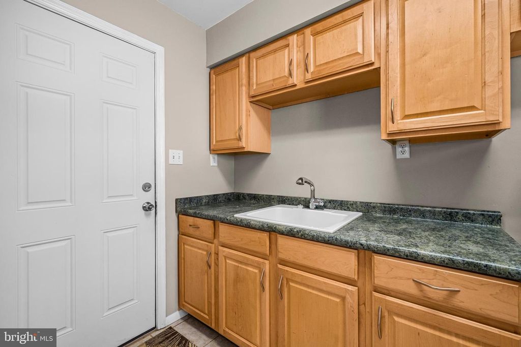 Image 12 of property listing at 6102 GALLERY ST, Bowie, MD 20720