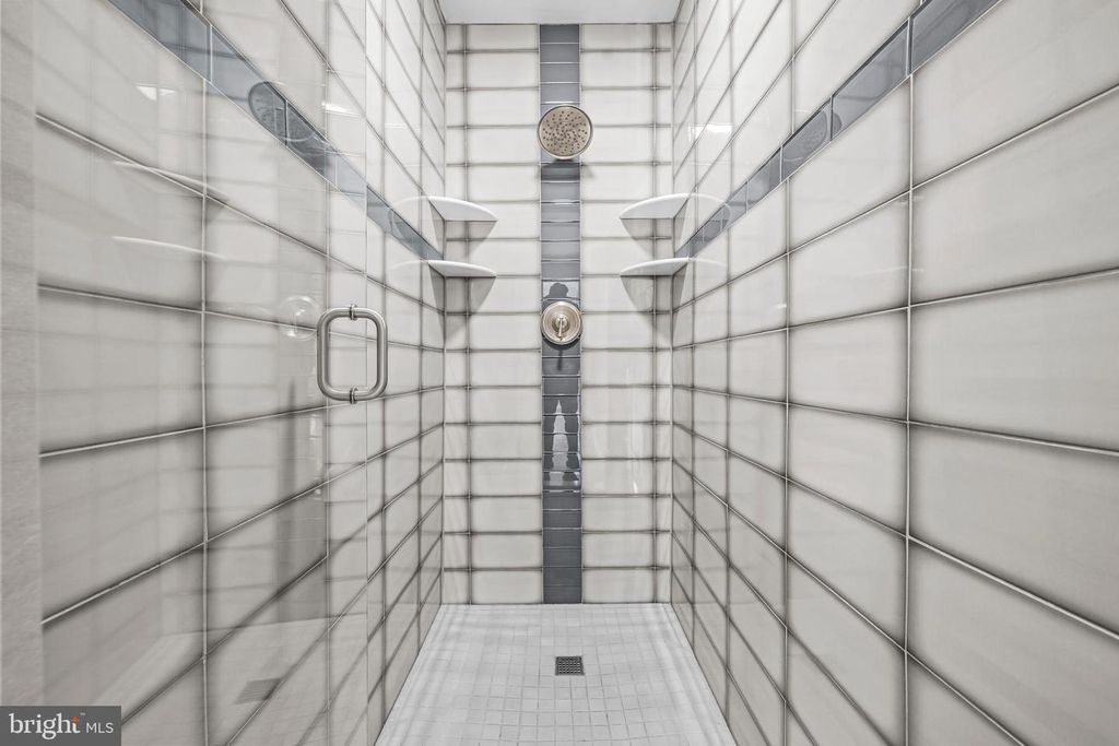 Image 17 of property listing at 6102 GALLERY ST, Bowie, MD 20720