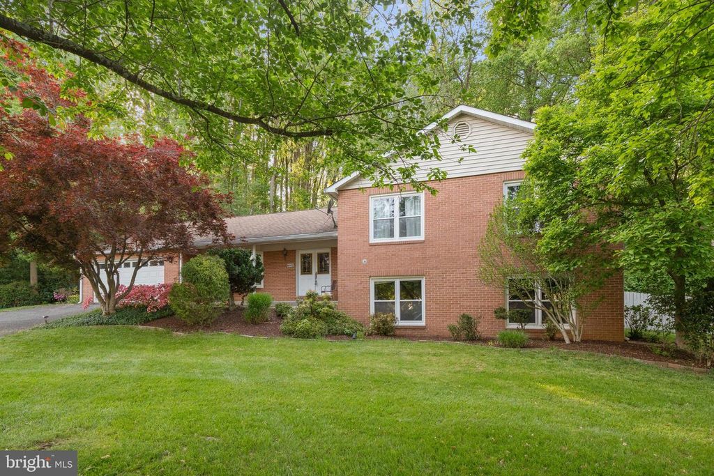Image 37 of property listing at 6102 GALLERY ST, Bowie, MD 20720