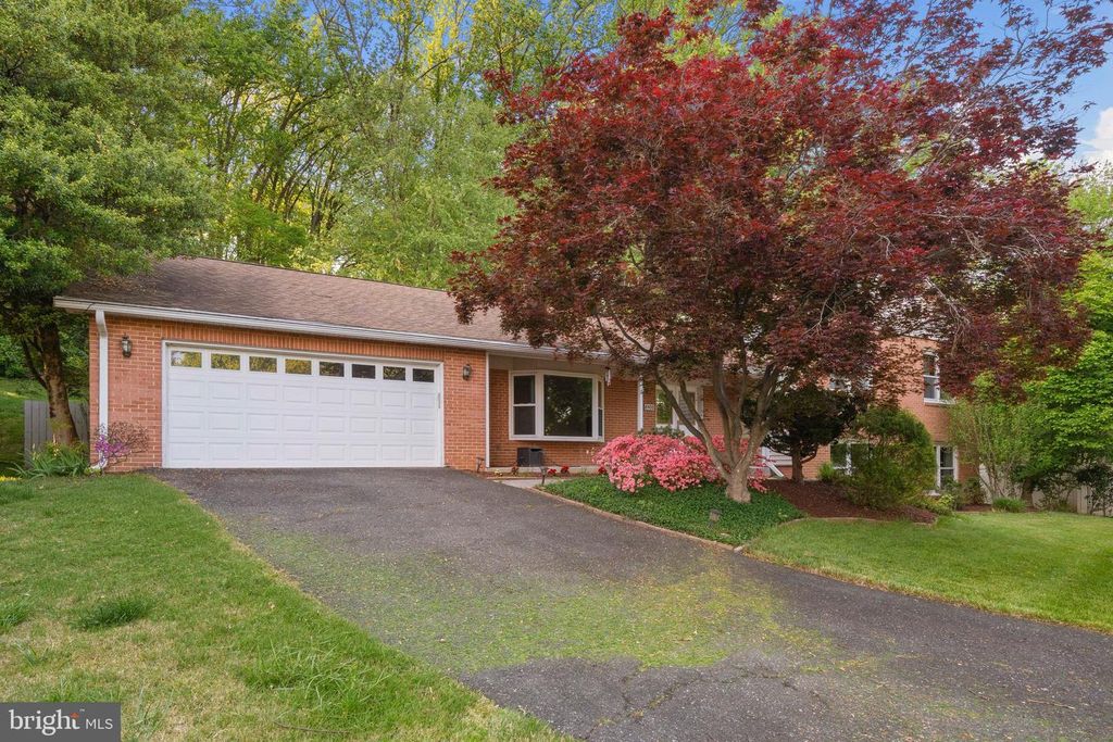 Image 41 of property listing at 6102 GALLERY ST, Bowie, MD 20720