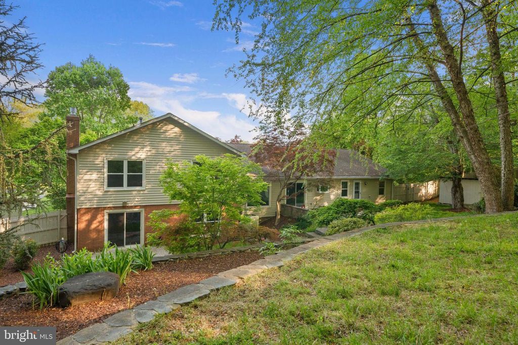 Image 42 of property listing at 6102 GALLERY ST, Bowie, MD 20720