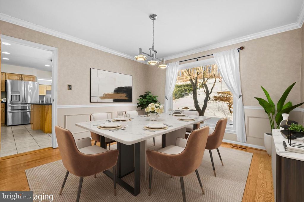 Image 5 of property listing at 6102 GALLERY ST, Bowie, MD 20720