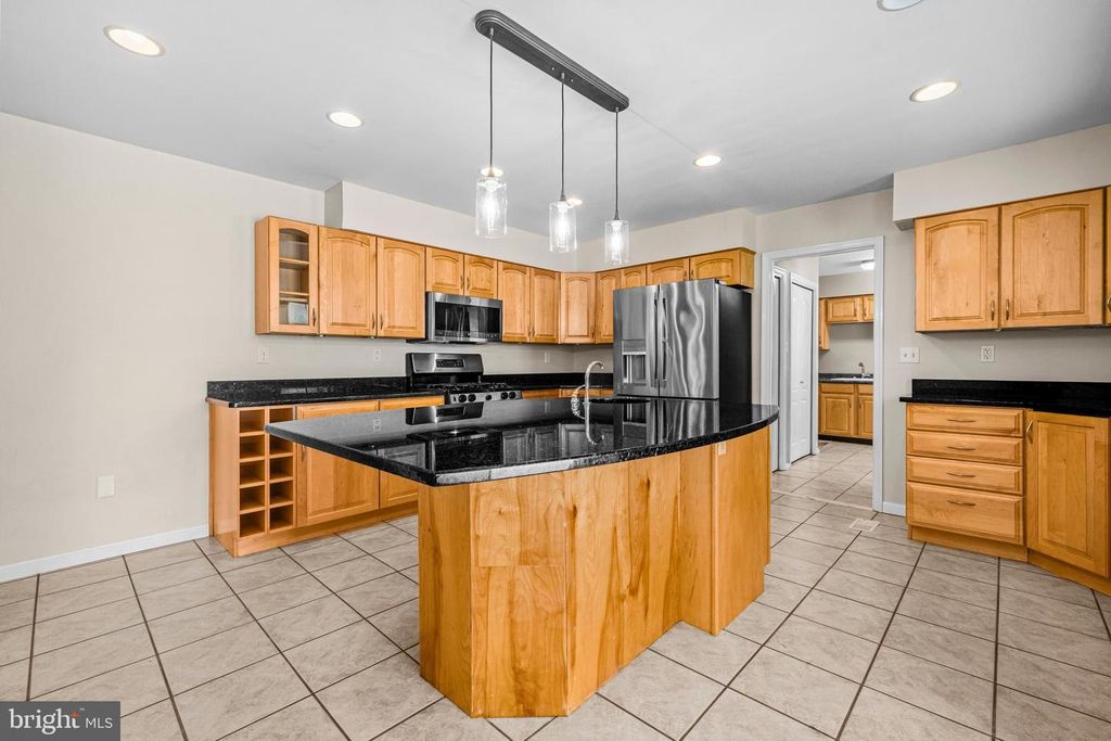 Image 8 of property listing at 6102 GALLERY ST, Bowie, MD 20720