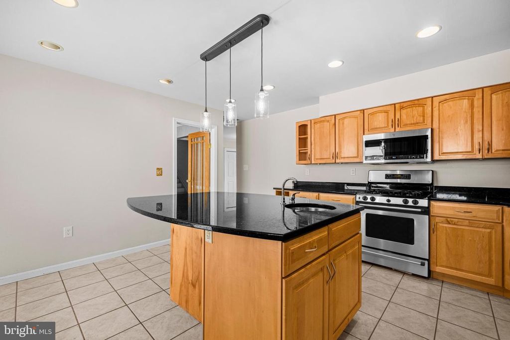 Image 9 of property listing at 6102 GALLERY ST, Bowie, MD 20720