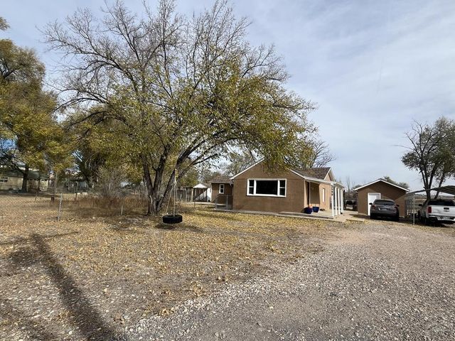 2590 Overton Rd, Pueblo, CO 81008