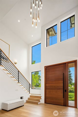16626 SE 27th, Bellevue, WA 98008