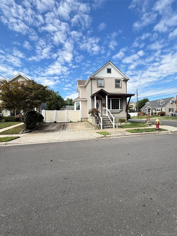 1720 Montague Avenue, Merrick, NY 11566 — exterior
