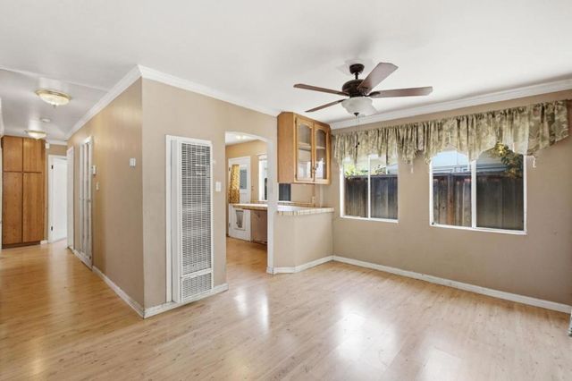 3181 Maddux Drive, Palo Alto, CA 94303