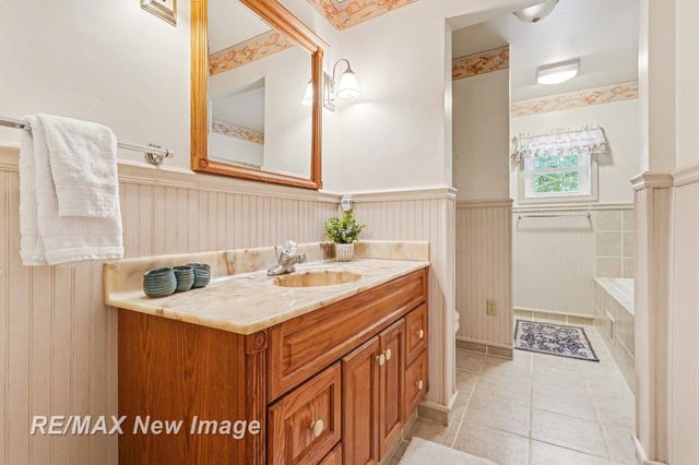 540 S Hemlock Road, Richland Twp, MI 48626