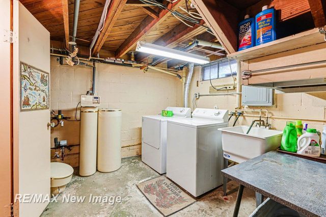 540 S Hemlock Road, Richland Twp, MI 48626