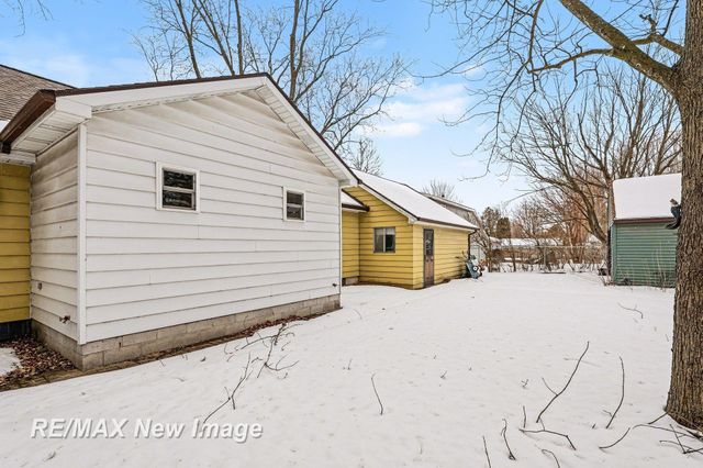 540 S Hemlock Road, Richland Twp, MI 48626