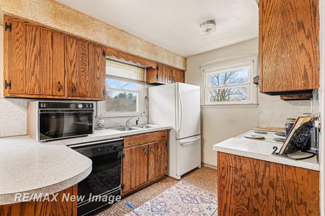 540 S Hemlock Road, Richland Twp, MI 48626