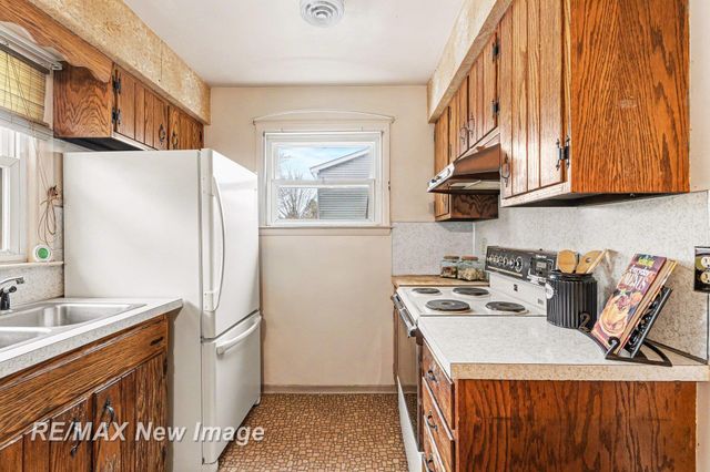 540 S Hemlock Road, Richland Twp, MI 48626