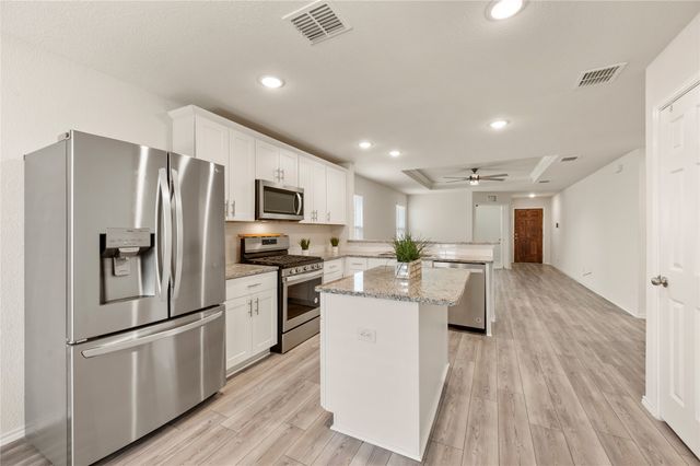 945 Shire Avenue, Haslet, TX 76052