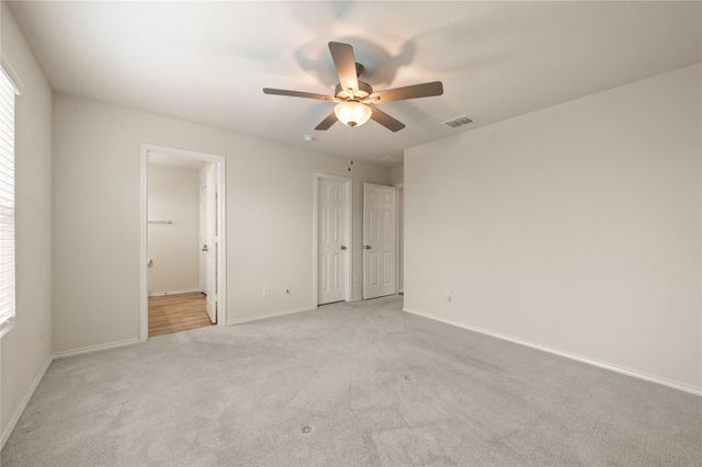 945 Shire Avenue, Haslet, TX 76052