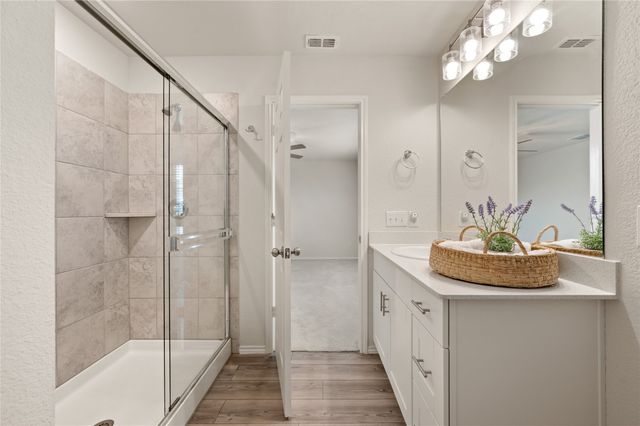 945 Shire Avenue, Haslet, TX 76052