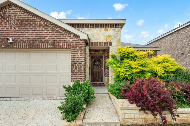945 Shire Avenue, Haslet, TX 76052