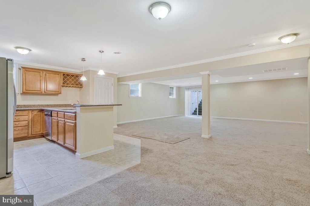 215 HOILE LN, Huntingtown, MD 20639