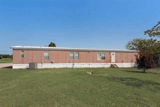 4233 W Fm 917, Joshua, TX 76058
