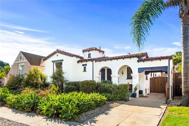 2431 S Holt, Los Angeles, CA 90034