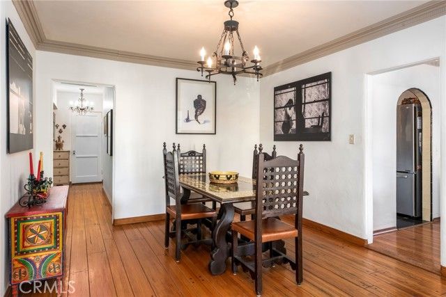 2431 S Holt, Los Angeles, CA 90034