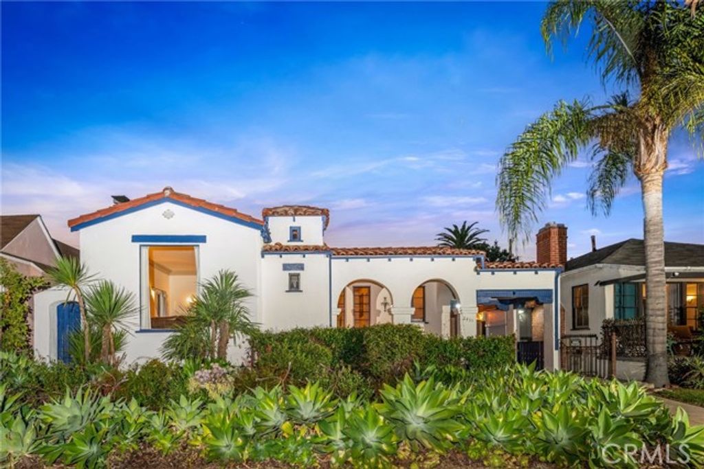 2431 S Holt, Los Angeles, CA 90034