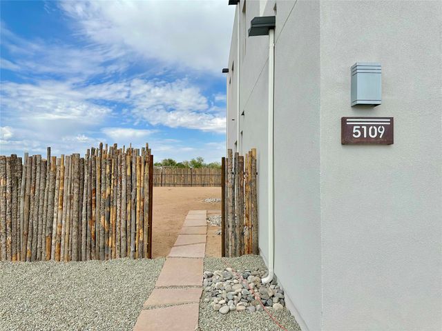 5109 Traditions Place, Santa Fe, NM 87507