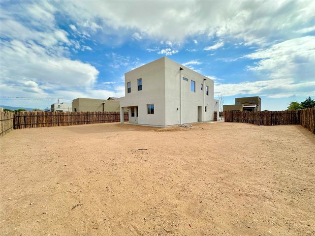 5109 Traditions Place, Santa Fe, NM 87507