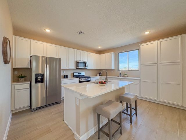 5109 Traditions Place, Santa Fe, NM 87507