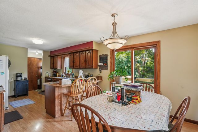 4848 W 48th Street N, Newton, IA 50208