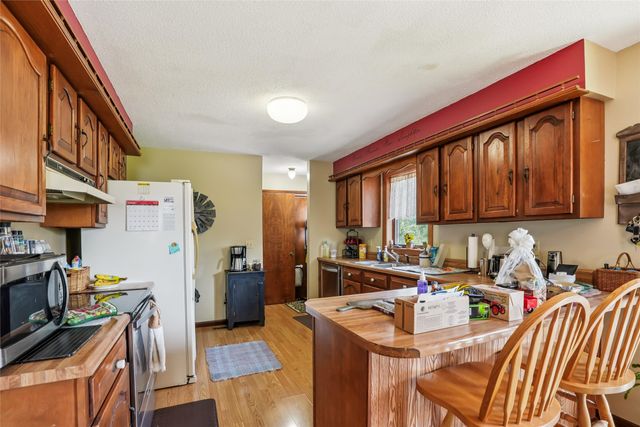 4848 W 48th Street N, Newton, IA 50208