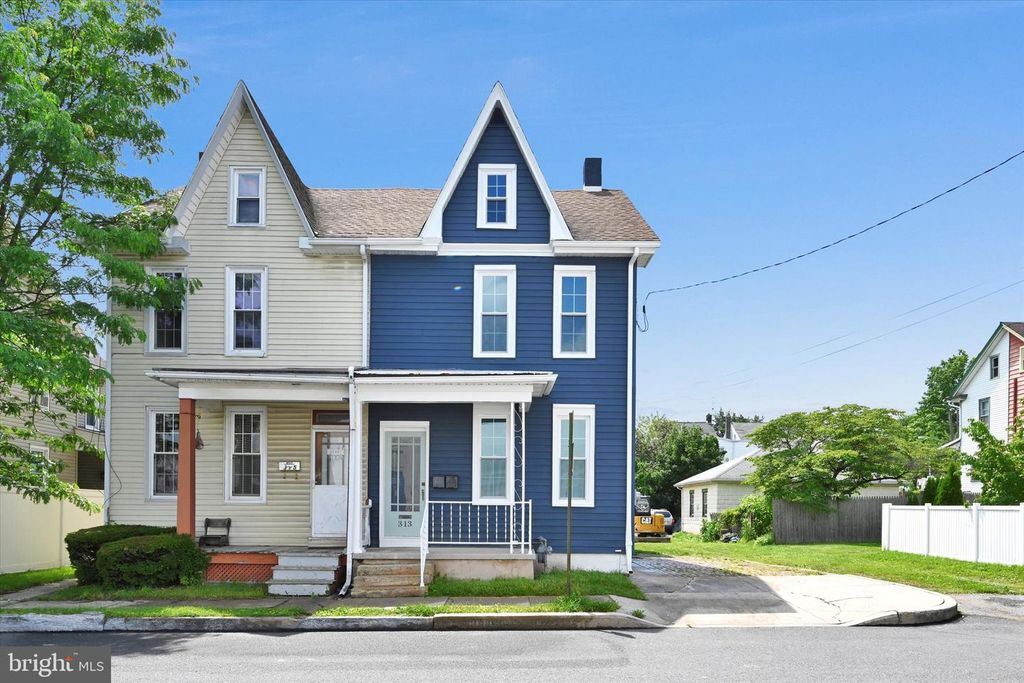 313 S 1ST ST, Lebanon, PA 17042