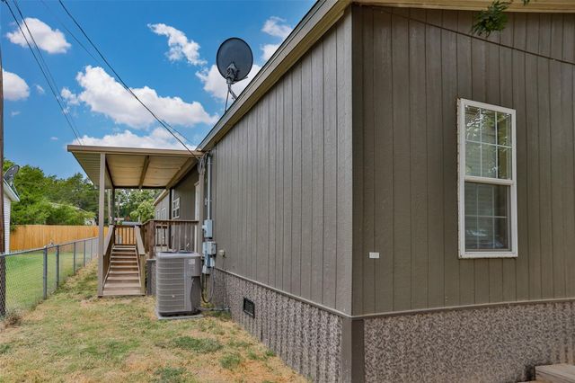 256 Newcastle Drive, Gordonville, TX 76245