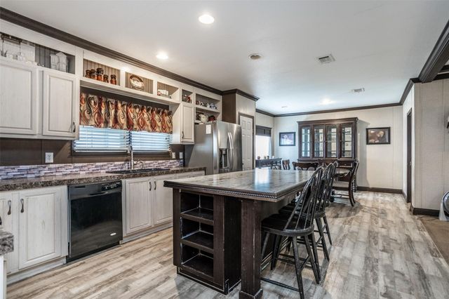 256 Newcastle Drive, Gordonville, TX 76245